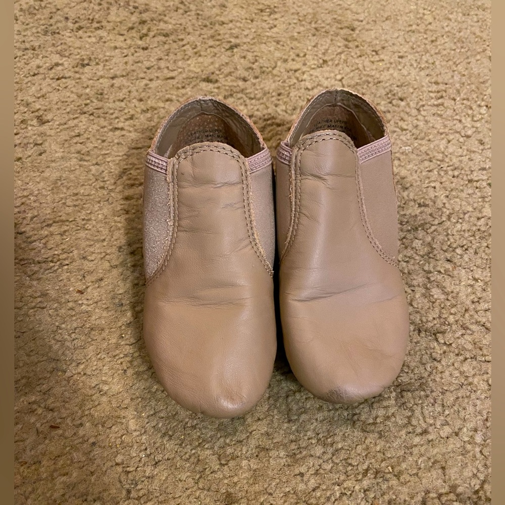 Capezio E Series Slip On Jazz Shoe - Girls Size 13